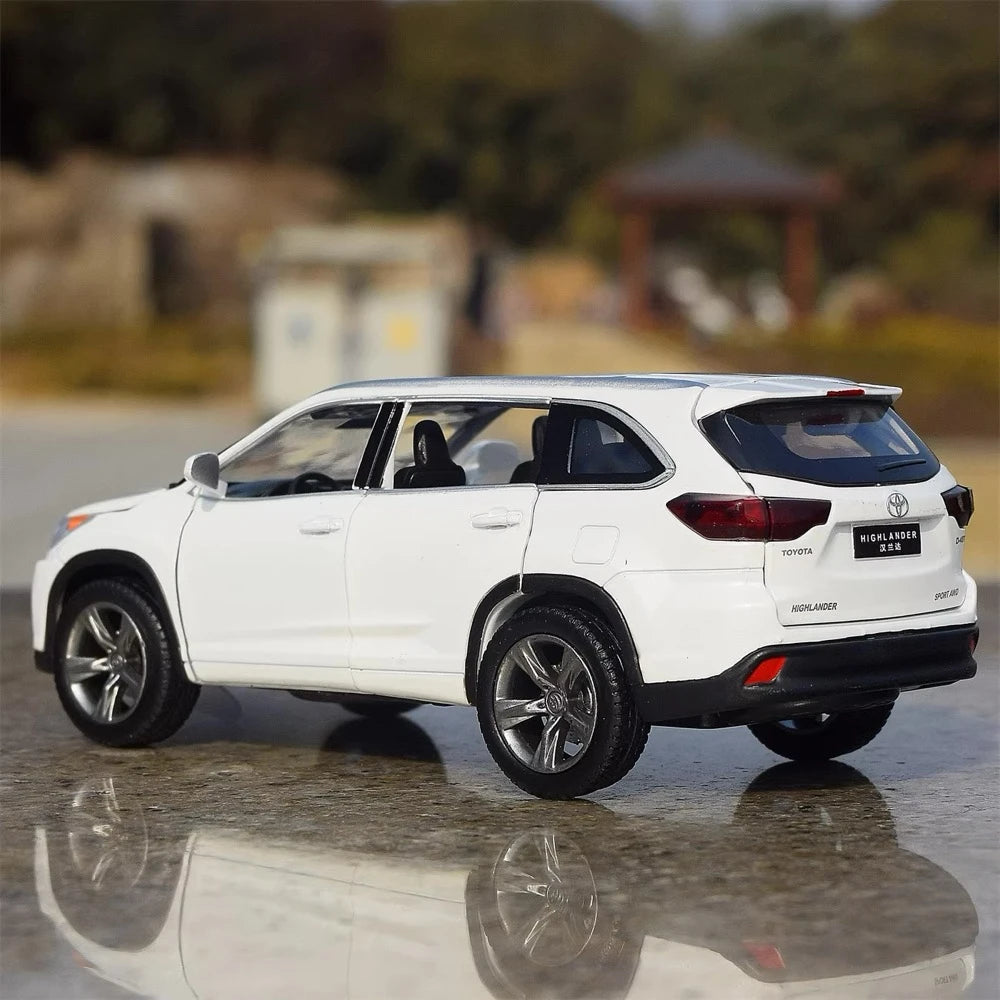 [TOY] 1:32 Toyota 2016 Highlander XU50 White Model Car Die-Cast