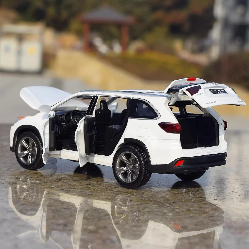 [TOY] 1:32 Toyota 2016 Highlander XU50 White Model Car Die-Cast