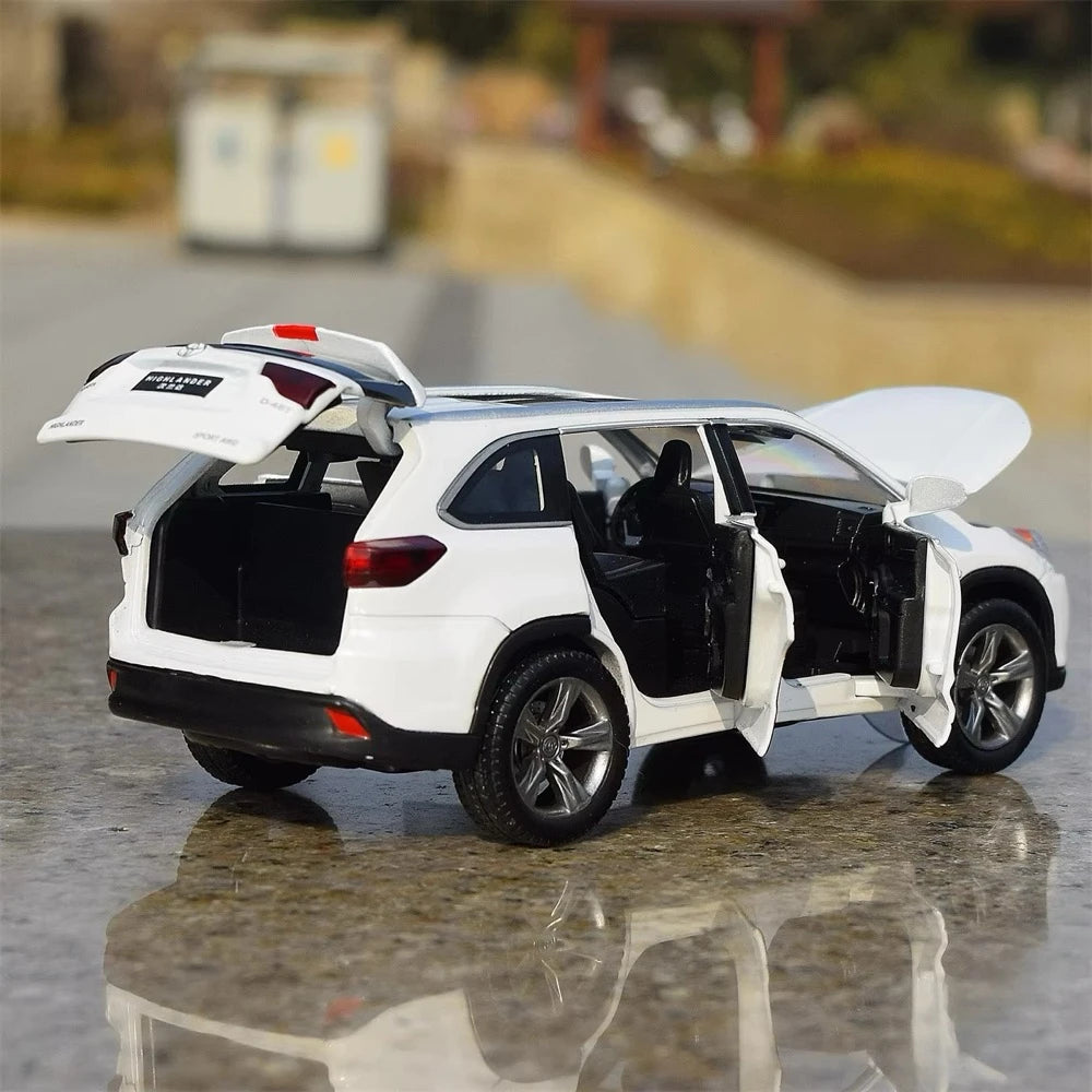 [TOY] 1:32 Toyota 2016 Highlander XU50 White Model Car Die-Cast