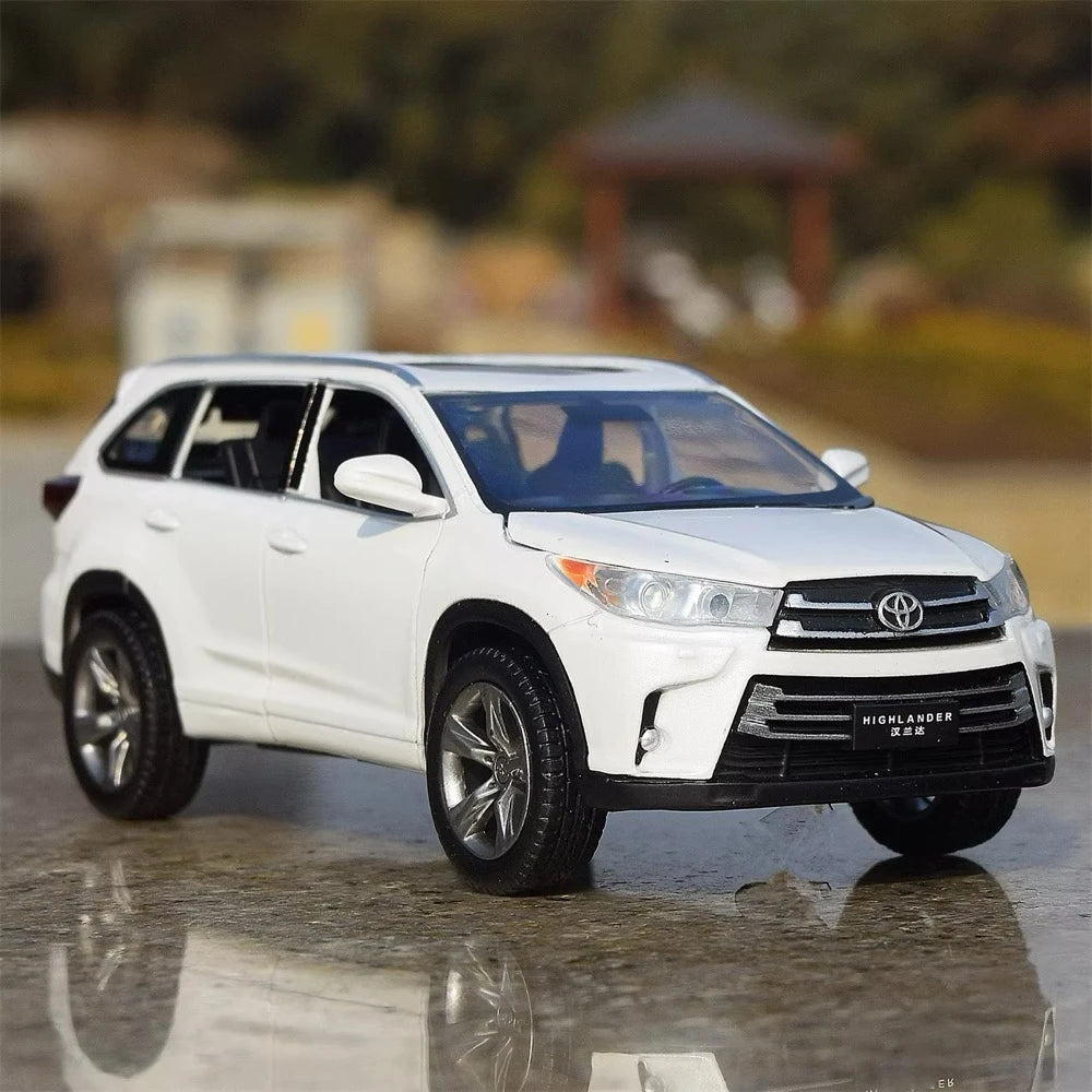 [TOY] 1:32 Toyota 2016 Highlander XU50 White Model Car Die-Cast