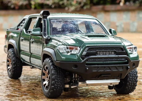 [TOY] 1:32 Toyota 2016 Tacoma TRD Off-Road grön modellbil Die-Cast