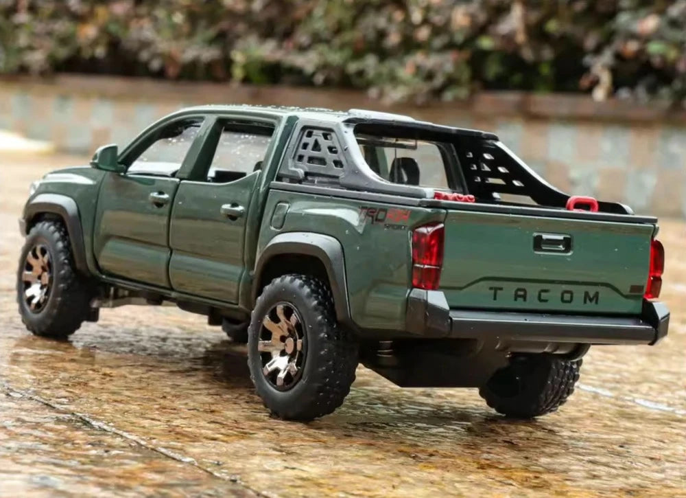 [TOY] 1:32 Toyota 2016 Tacoma TRD Off-Road Green Model Car Die-Cast
