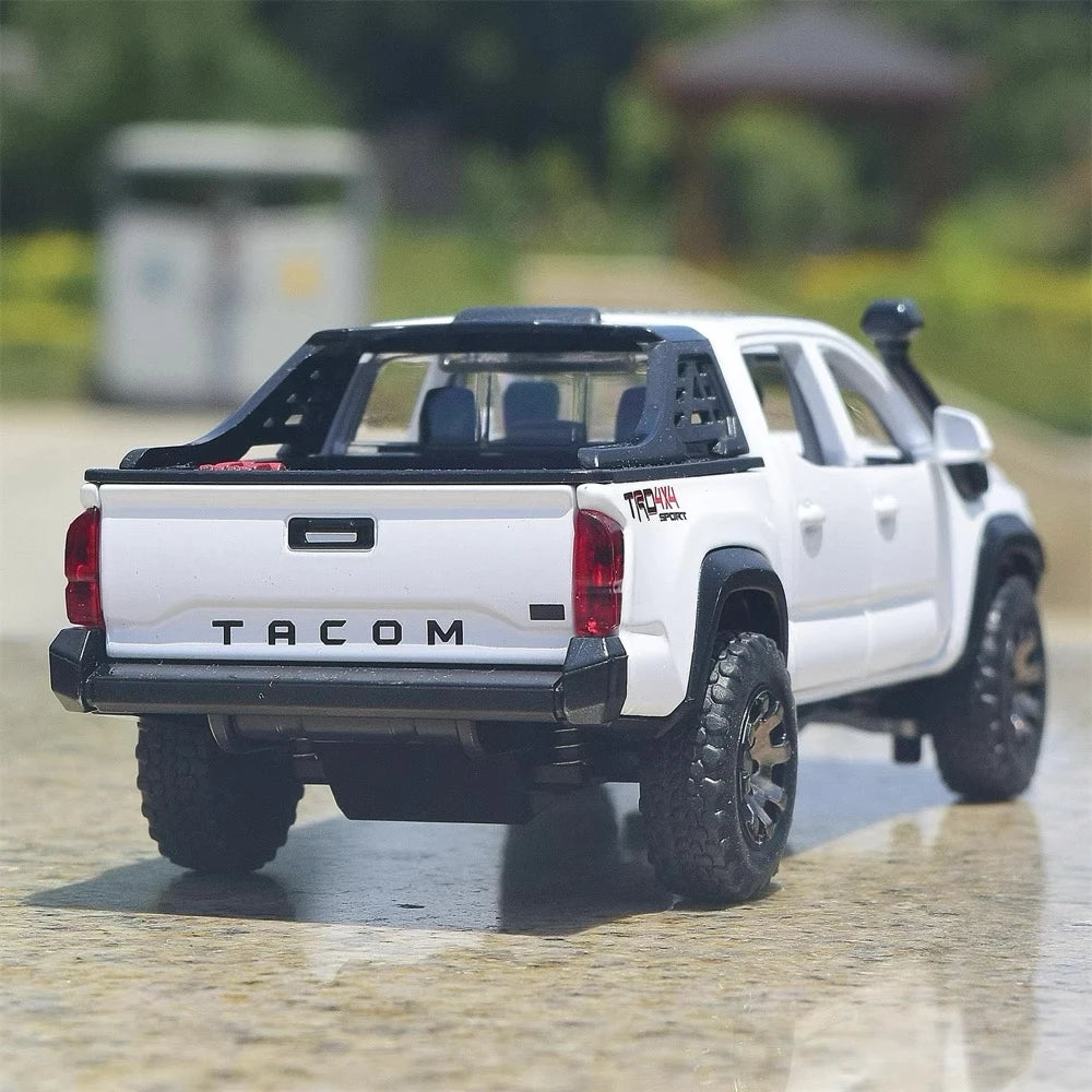 [TOY] 1:32 Toyota 2016 Tacoma TRD Off-Road White Model Car Die-Cast