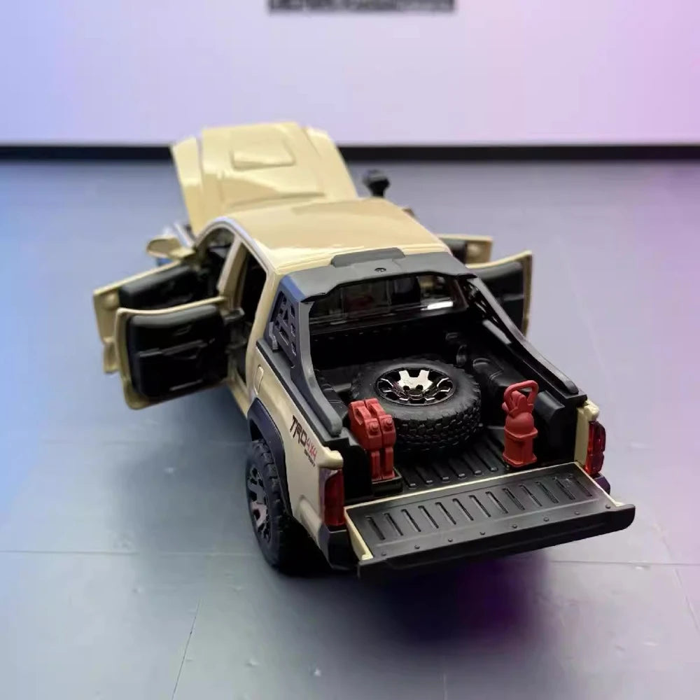 [TOY] 1:32 Toyota 2016 Tacoma TRD Off-Road Yellow Model Car Die-Cast