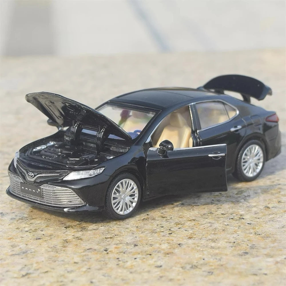 [TOY] 1:32 Toyota 2017 Camry XV70 Black Model Car Die-Cast