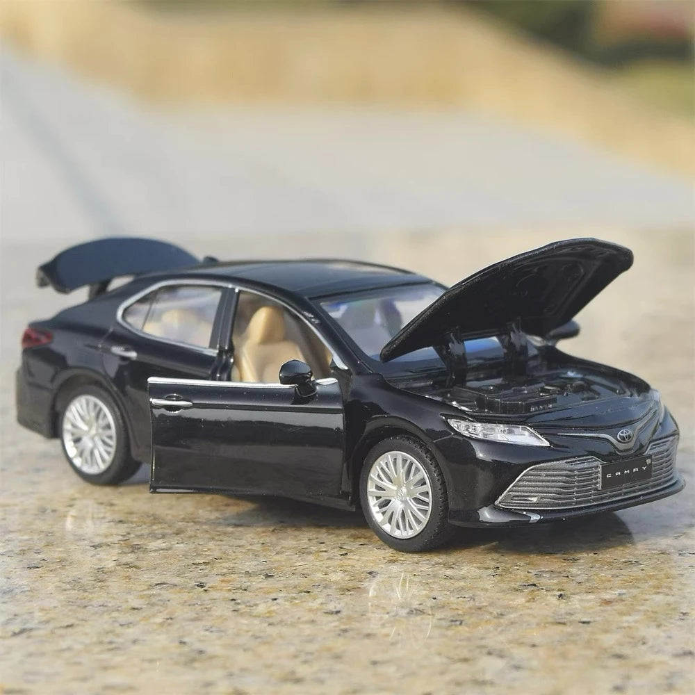 [TOY] 1:32 Toyota 2017 Camry XV70 Black Model Car Die-Cast