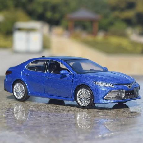 [TOY] 1:32 Toyota 2017 Camry XV70 blå modellbil Die-Cast