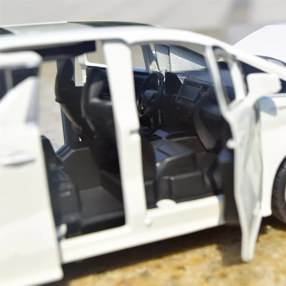 [TOY] 1:32 Toyota 2018 Alphard H30 White Model Car Die-Cast