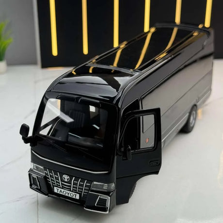 Toyota 2018 Untersetzer B80 schwarzer 1:32 – Druckguss-Display-Modell aus Druckguss