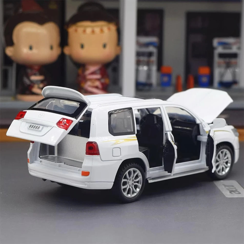 [TOY] 1:32 Toyota 2018 Land Cruiser LC200 VX White Model Car Die-Cast