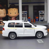 [TOY] 1:32 Toyota 2018 Land Cruiser LC200 VX White Model Car Die-Cast