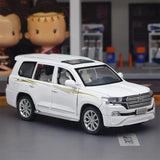 [TOY] 1:32 Toyota 2018 Land Cruiser LC200 VX White Model Car Die-Cast