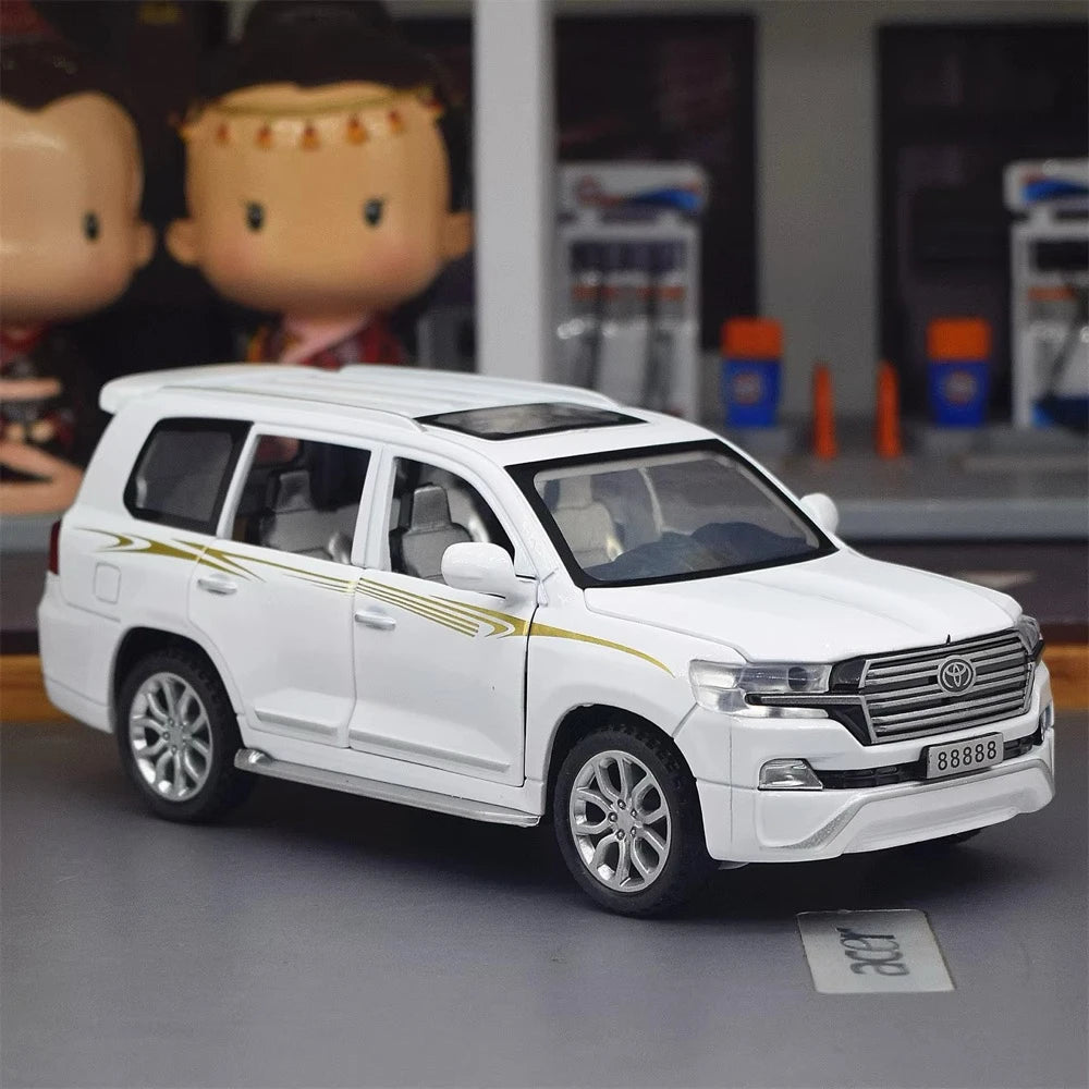 [TOY] 1:32 Toyota 2018 Land Cruiser LC200 VX White Model Car Die-Cast