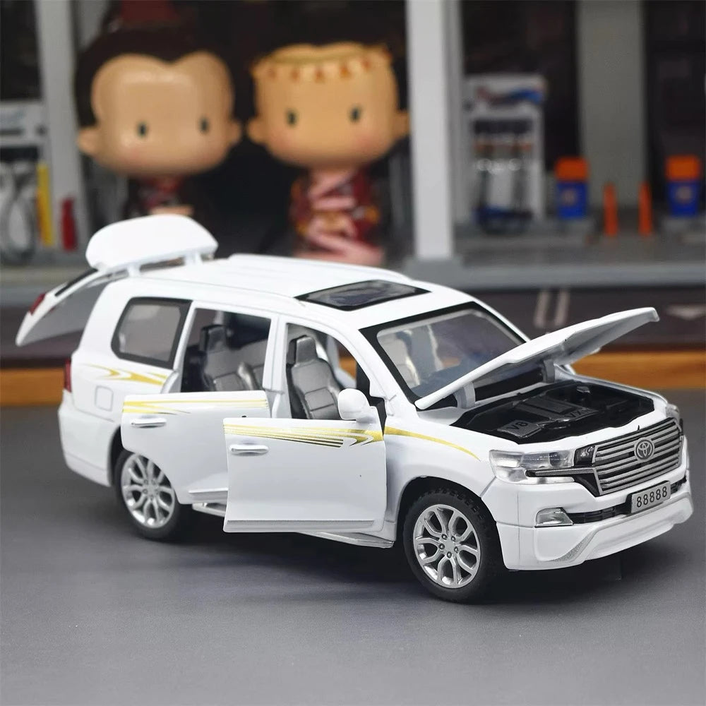 [TOY] 1:32 Toyota 2018 Land Cruiser LC200 VX White Model Car Die-Cast
