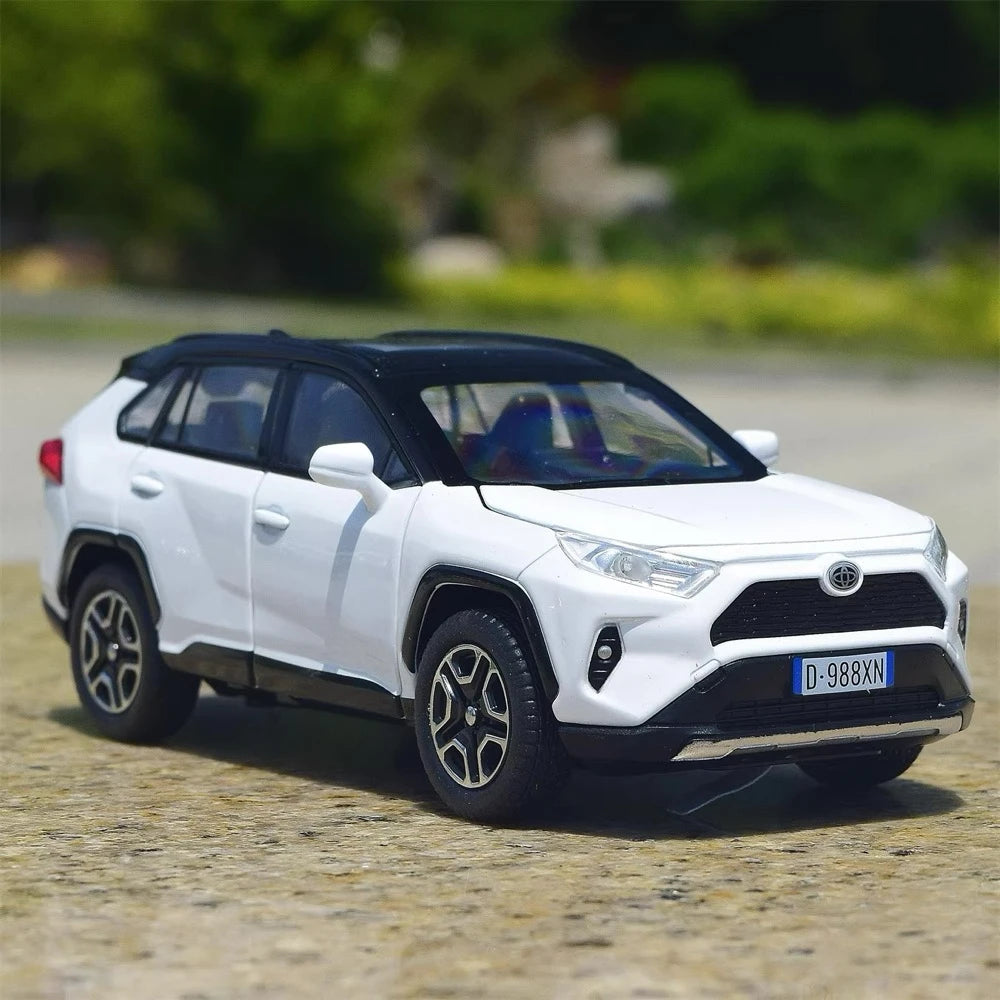 [TOY] 1:32 Toyota 2018 RAV4 XA50 White Model Car Die-Cast