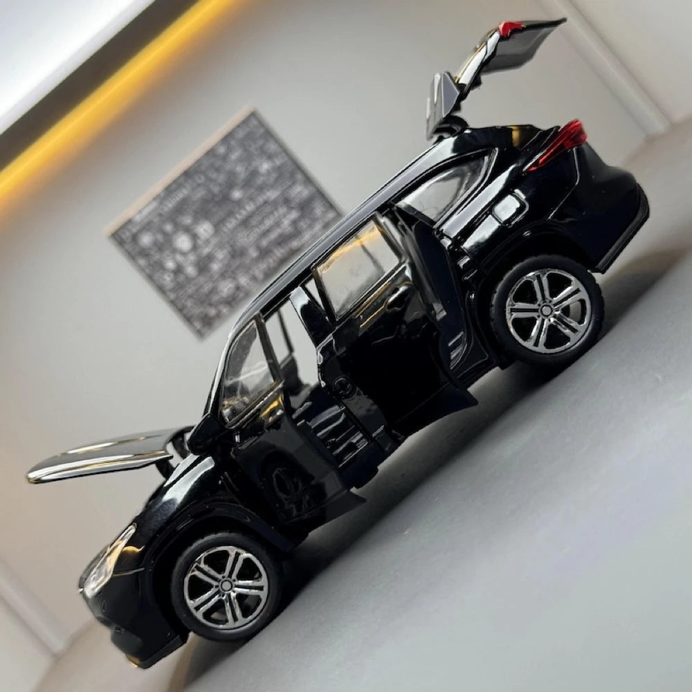 [TOY] 1:32 Toyota 2019 Highlander XU70 Black Model Car Die-Cast