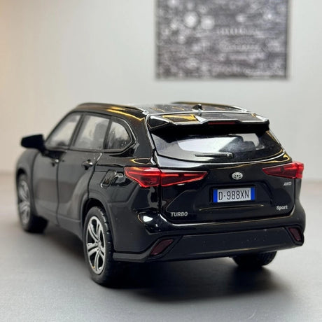 [TOY] 1:32 Toyota 2019 Highlander XU70 Black Model Car Die-Cast