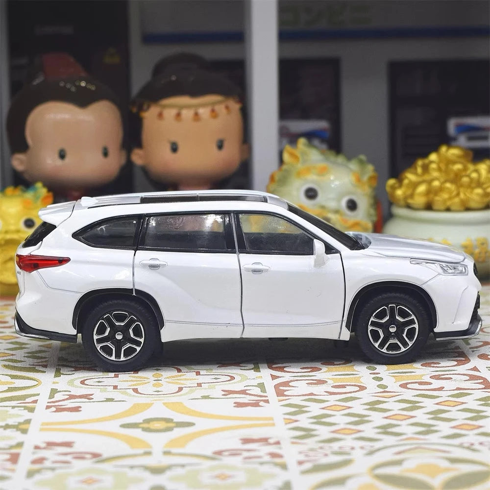 [TOY] 1:32 Toyota 2021 Crown Kluger XU70 White Model Car Die-Cast