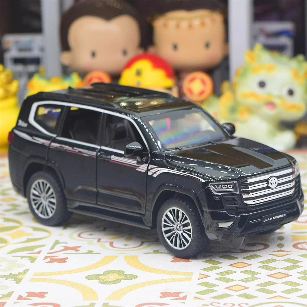 [TOY] 1:32 Toyota 2021 Land Cruiser LC300 Black Model Car Die-Cast