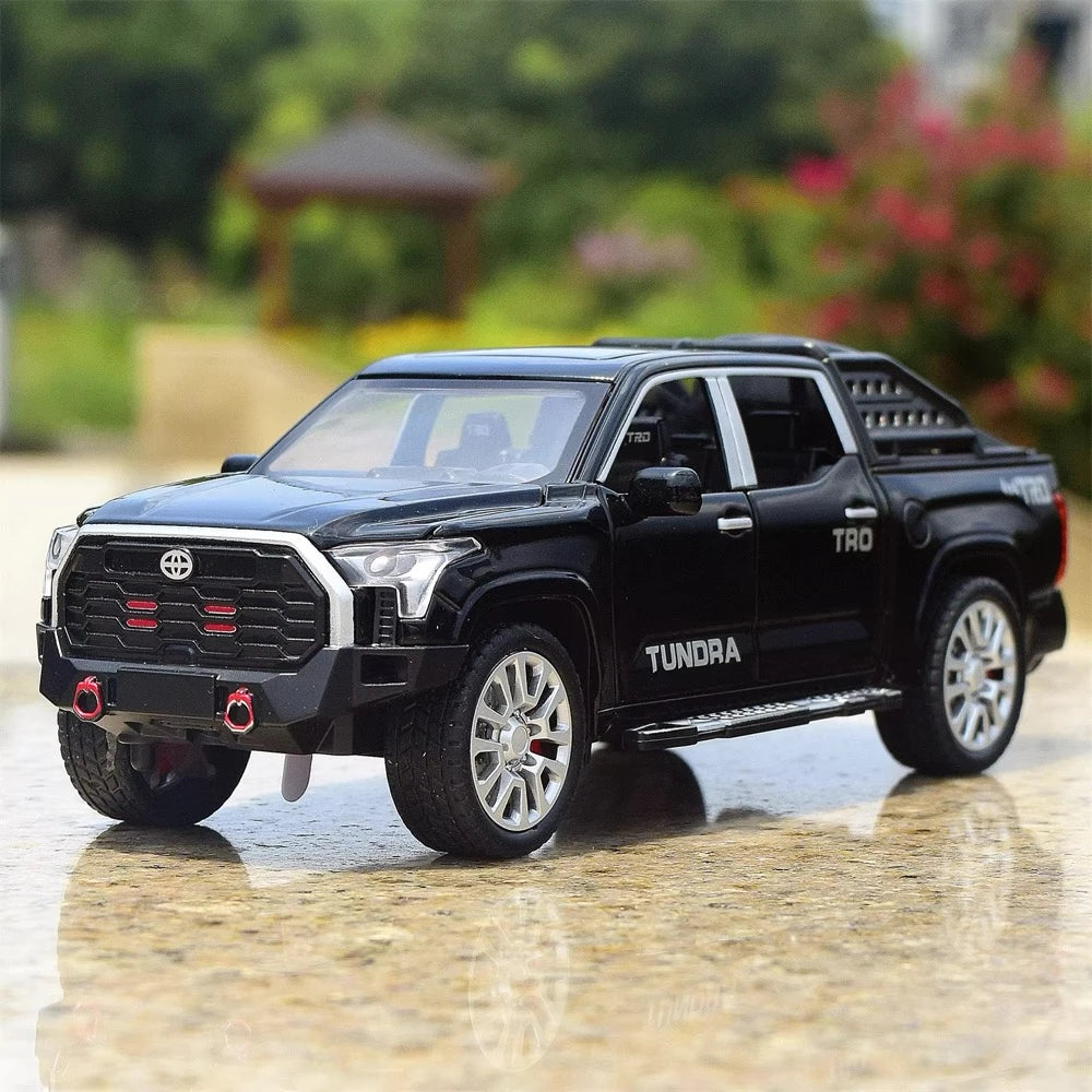 [TOY] 1:32 Toyota 2022 Tundra XK70 Black Model Car Die-Cast