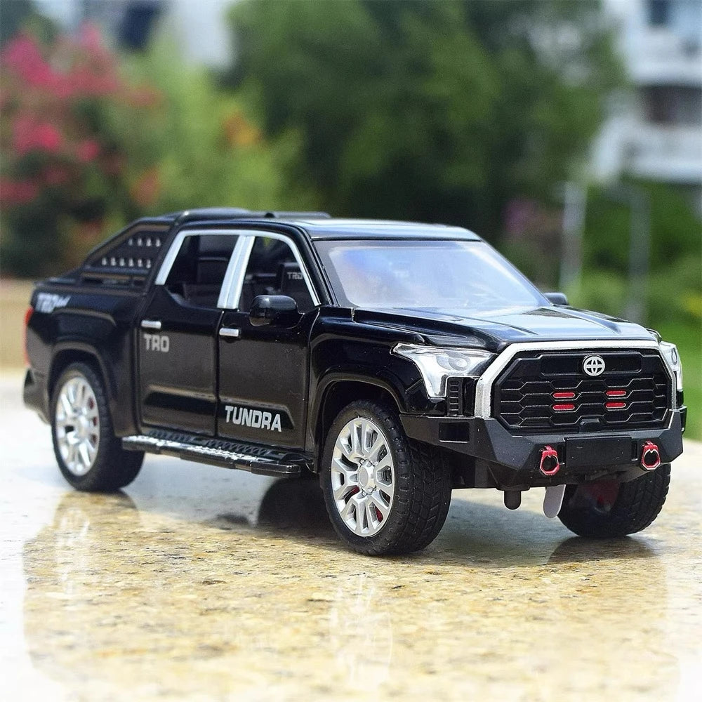 [TOY] 1:32 Toyota 2022 Tundra XK70 Black Model Car Die-Cast