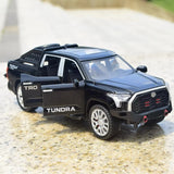 [TOY] 1:32 Toyota 2022 Tundra XK70 musta pienoismalli Die-Cast