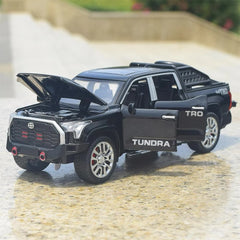 [TOY] 1:32 Toyota 2022 Tundra XK70 Black Model Car Die-Cast