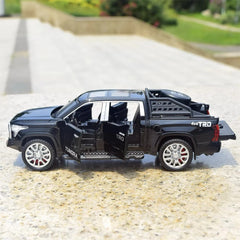 [TOY] 1:32 Toyota 2022 Tundra XK70 Black Model Car Die-Cast