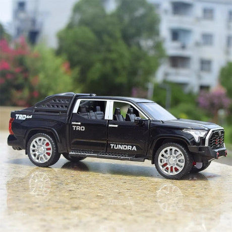 [TOY] 1:32 Toyota 2022 Tundra XK70 Black Model Car Die-Cast