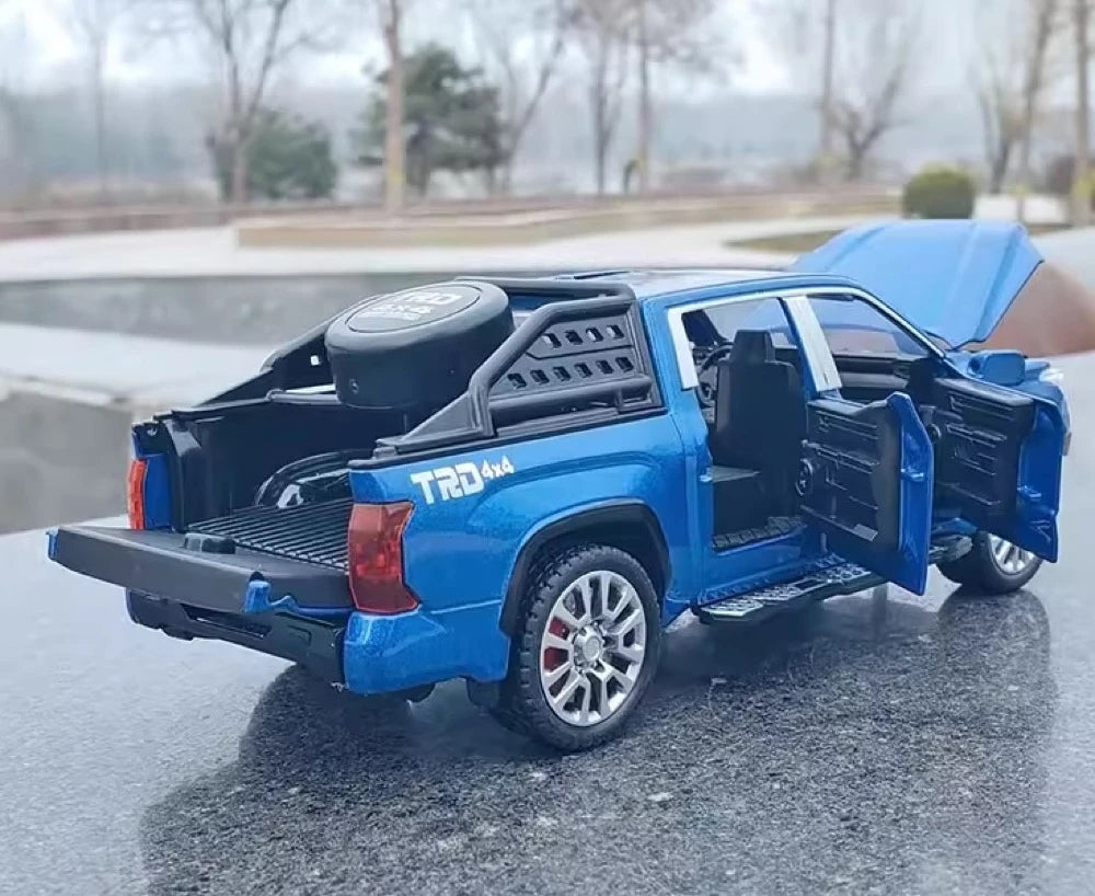 [TOY] 1:32 Toyota 2022 Tundra XK70 Blue Model Car Die-Cast