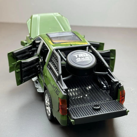 [TOY] 1:32 Toyota 2022 Tundra XK70 grön modellbil Die-Cast