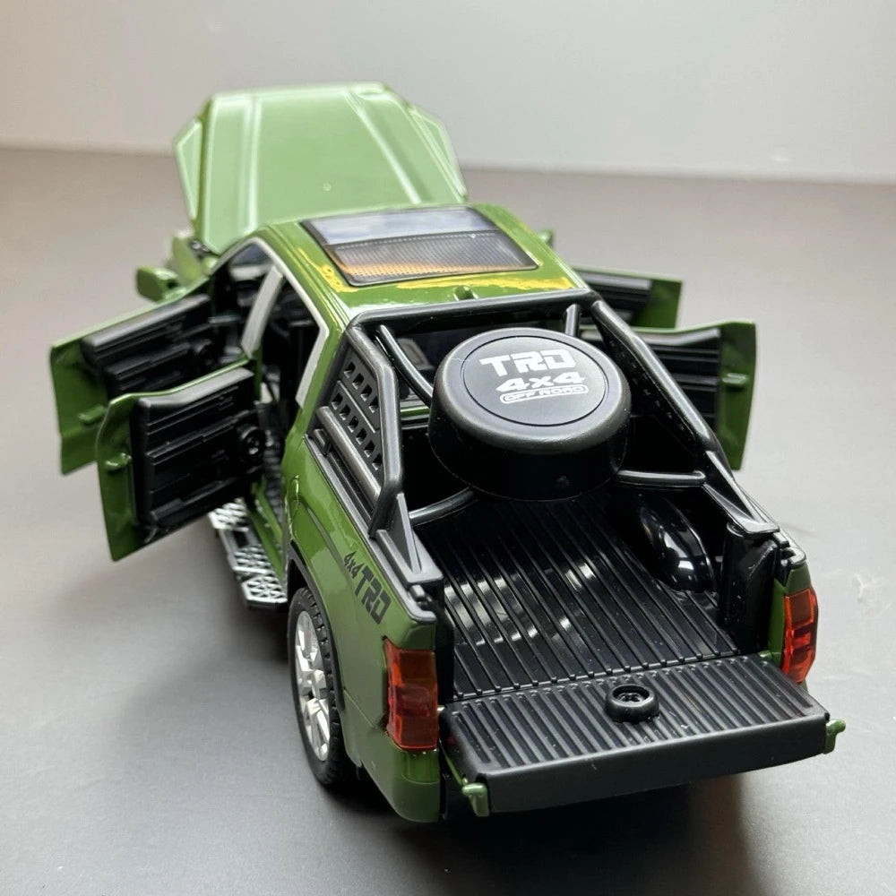 [TOY] 1:32 Toyota 2022 Tundra XK70 Green Model Car Die-Cast
