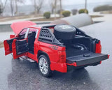 [TOY] 1:32 Toyota 2022 Tundra XK70 レッド モデルカー Die-Cast