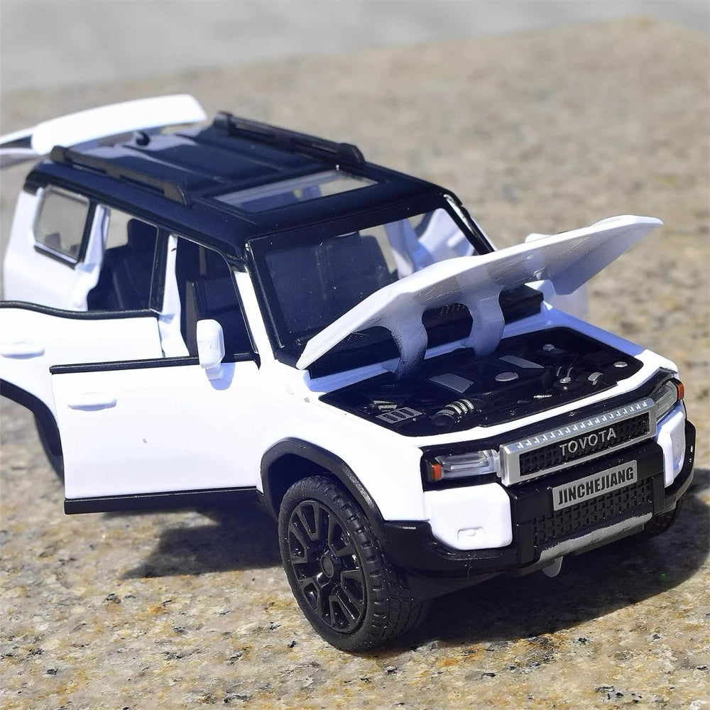 [TOY] 1:32 Toyota 2023 Land Cruiser Prado J250 White Model Car Die-Cast