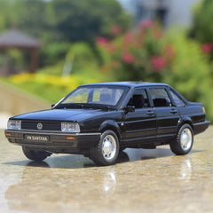 [TOY] 1:32 Volkswagen 1981 Santana nero modellino di auto Die-Cast