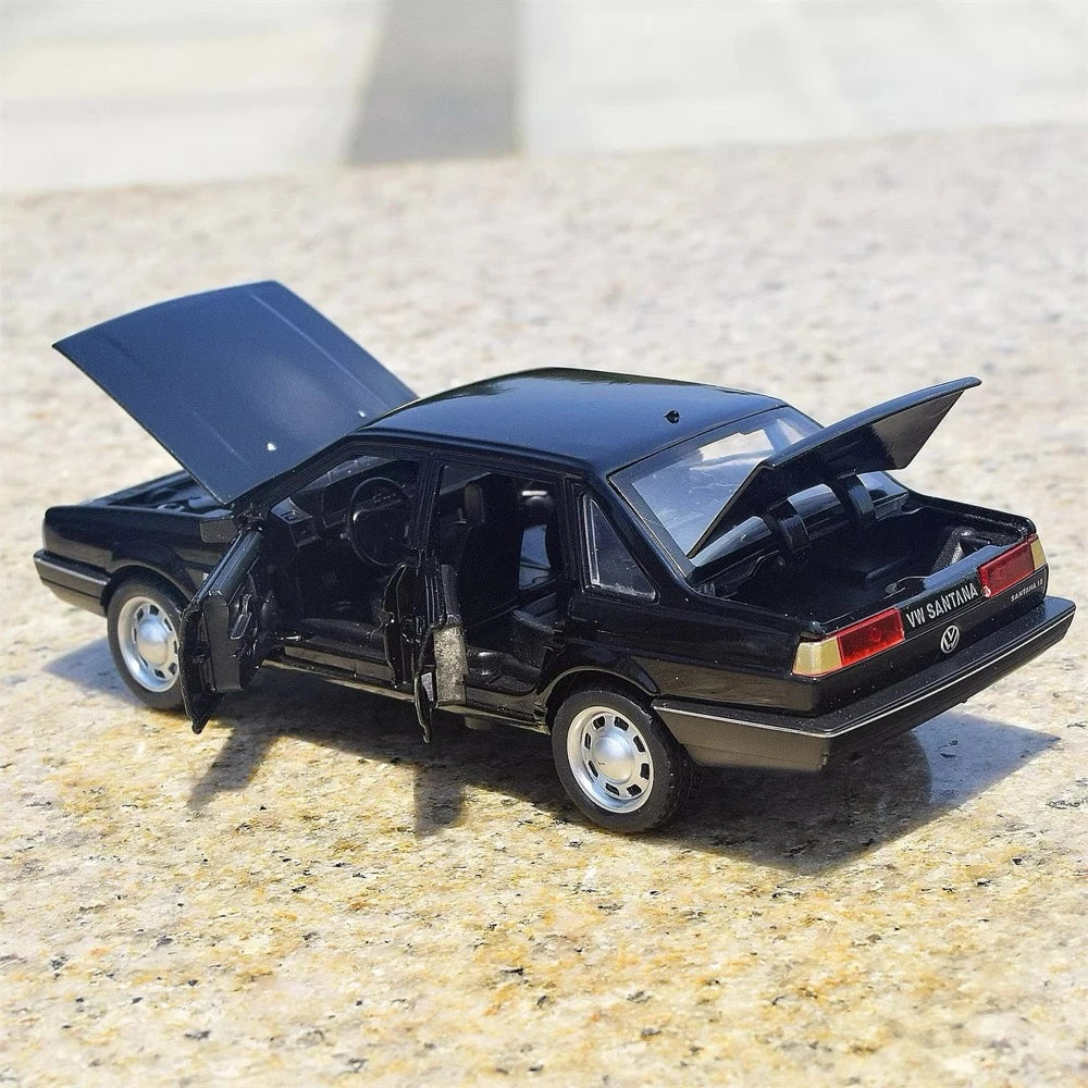 [TOY] 1:32 Volkswagen 1981 Santana nero modellino di auto Die-Cast