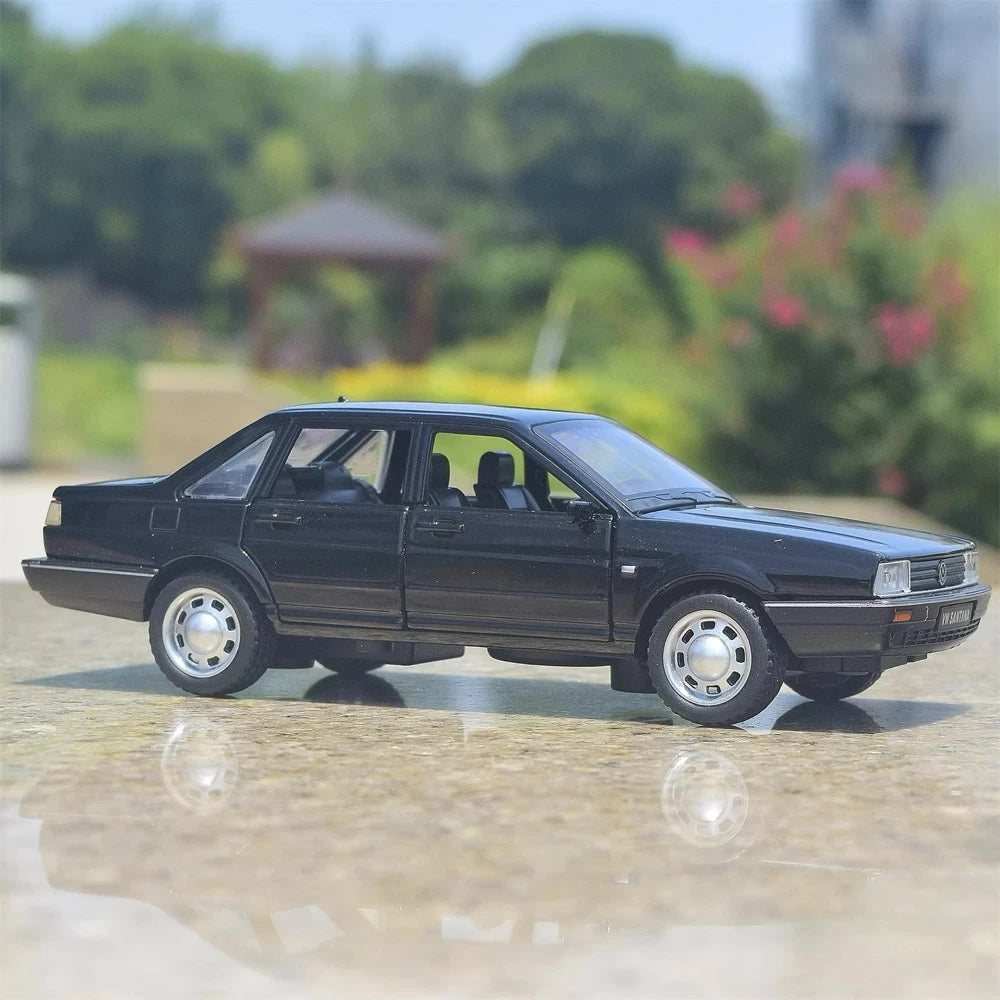 [TOY] 1:32 Volkswagen 1981 Santana nero modellino di auto Die-Cast