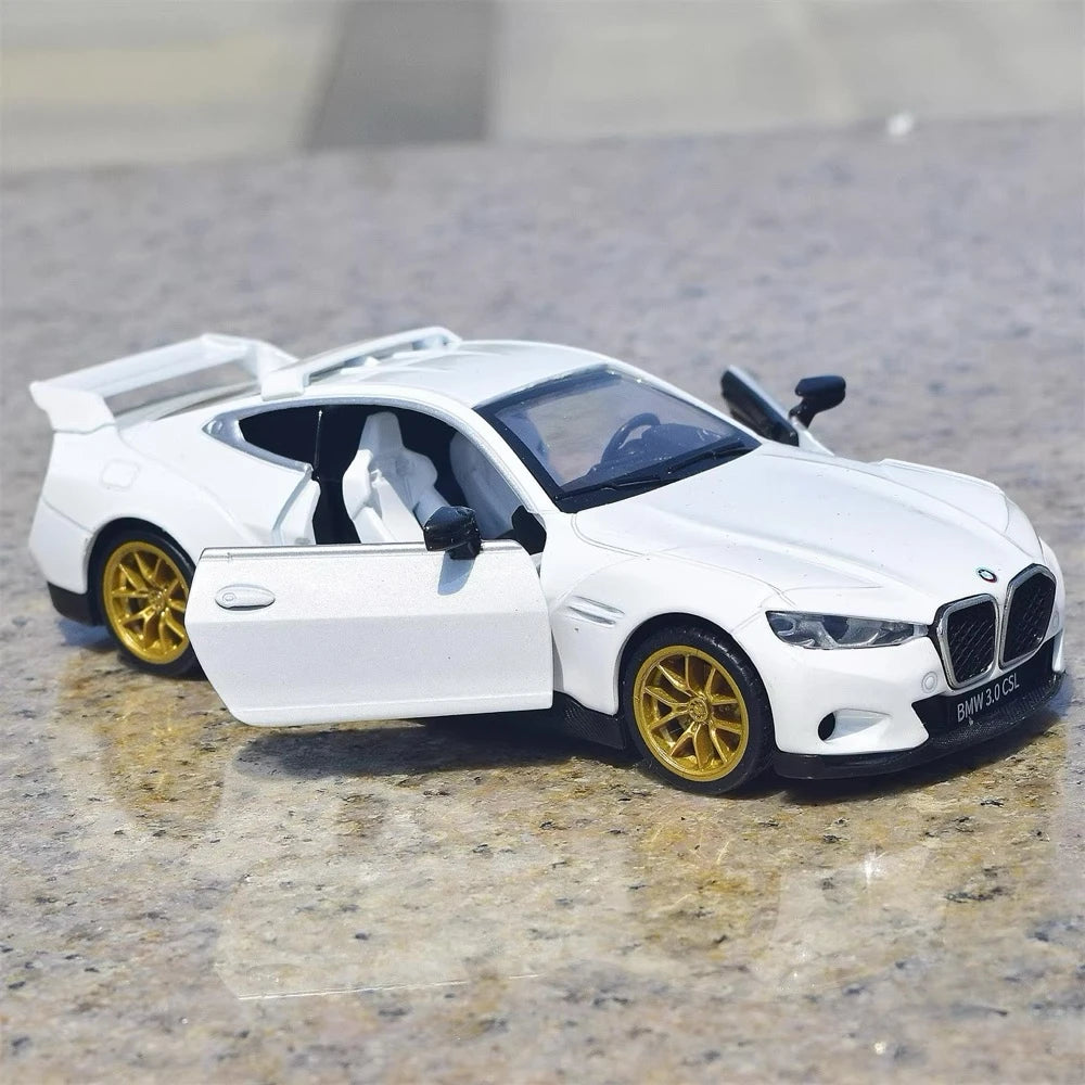 [TOY] 1:34 BMW 2022 G82 M4 3.0 CSL bianco modellino di auto Die-Cast