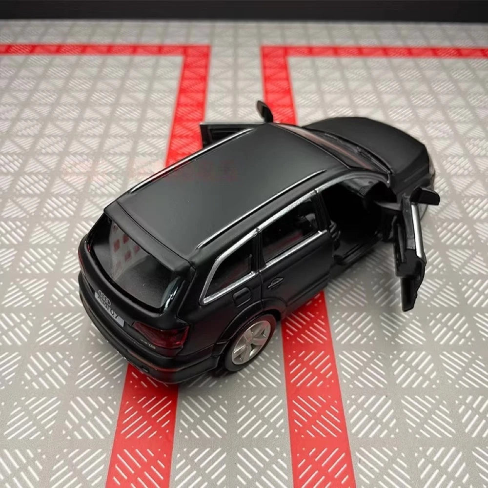 [TOY] 1:36 Audi 2008 Q7 TDI Black Model Car Die-Cast