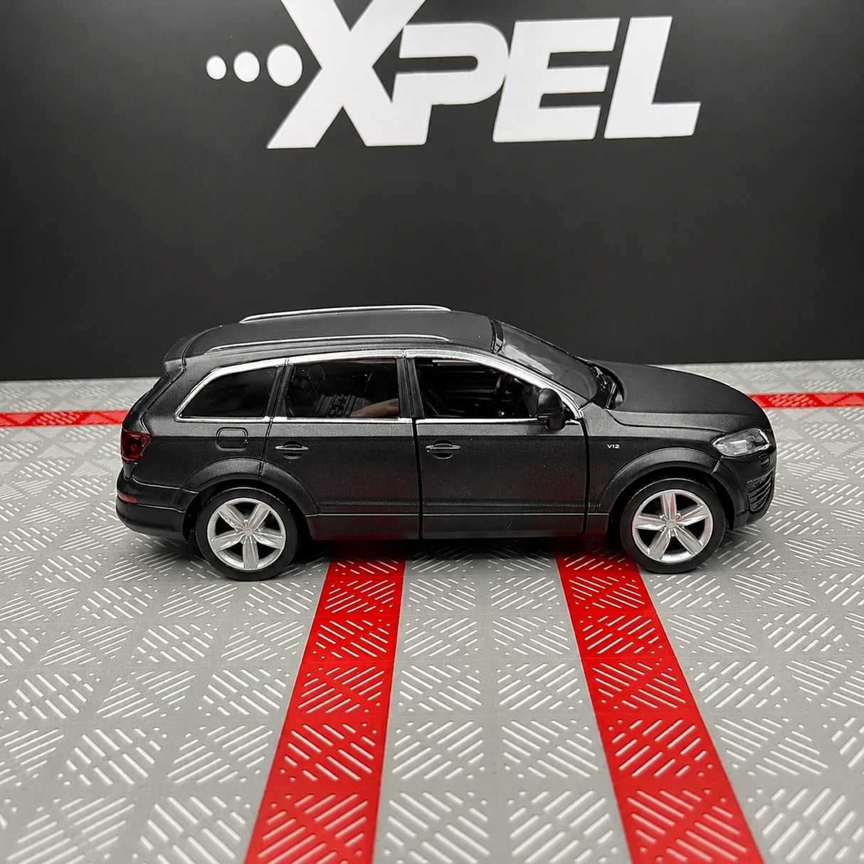 [TOY] 1:36 Audi 2008 Q7 TDI Black Model Car Die-Cast