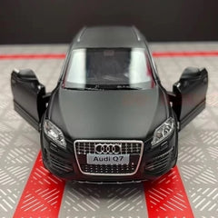 [TOY] 1:36 Audi 2008 Q7 TDI Black Model Car Die-Cast