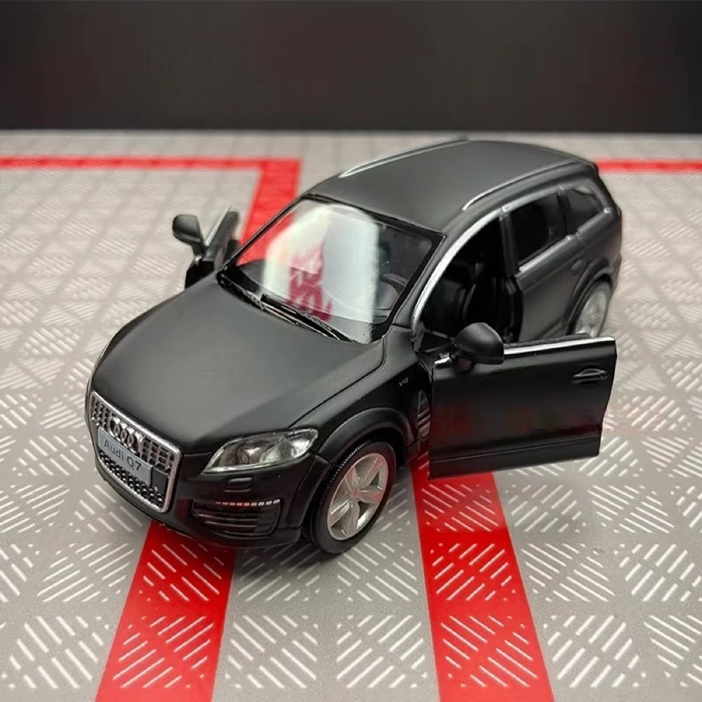 [TOY] 1:36 Audi 2008 Q7 TDI Black Model Car Die-Cast