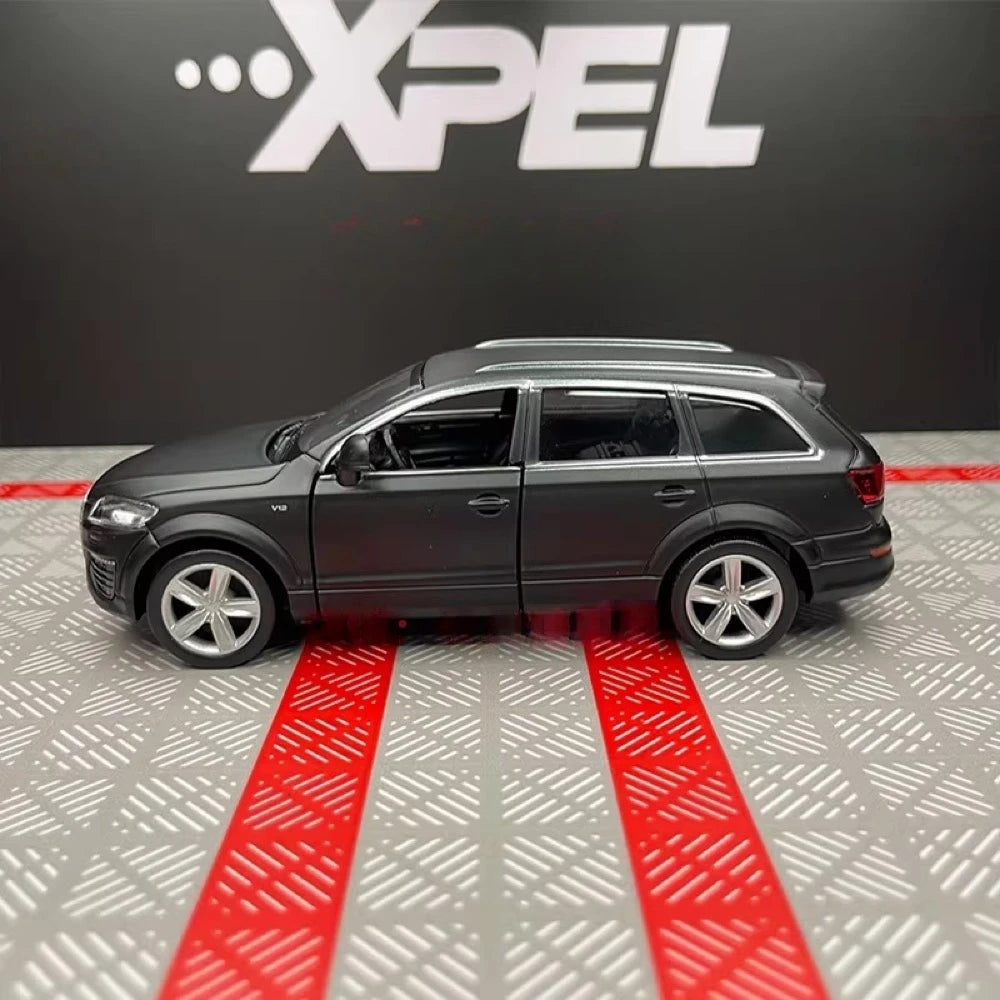 [TOY] 1:36 Audi 2008 Q7 TDI Black Model Car Die-Cast