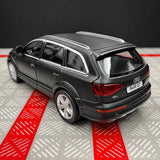 [TOY] 1:36 Audi 2008 Q7 TDI Black Model Car Die-Cast