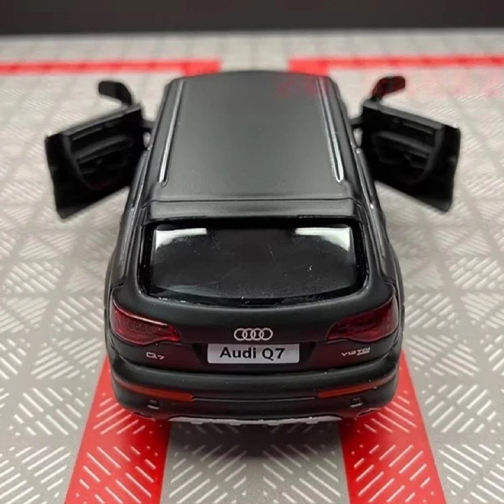 [TOY] 1:36 Audi 2008 Q7 TDI Black Model Car Die-Cast