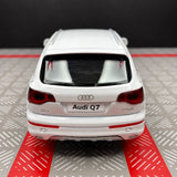 Audi 2008 Q7 TDI أبيض 1:36 – نموذج عرض معدني مصبوب