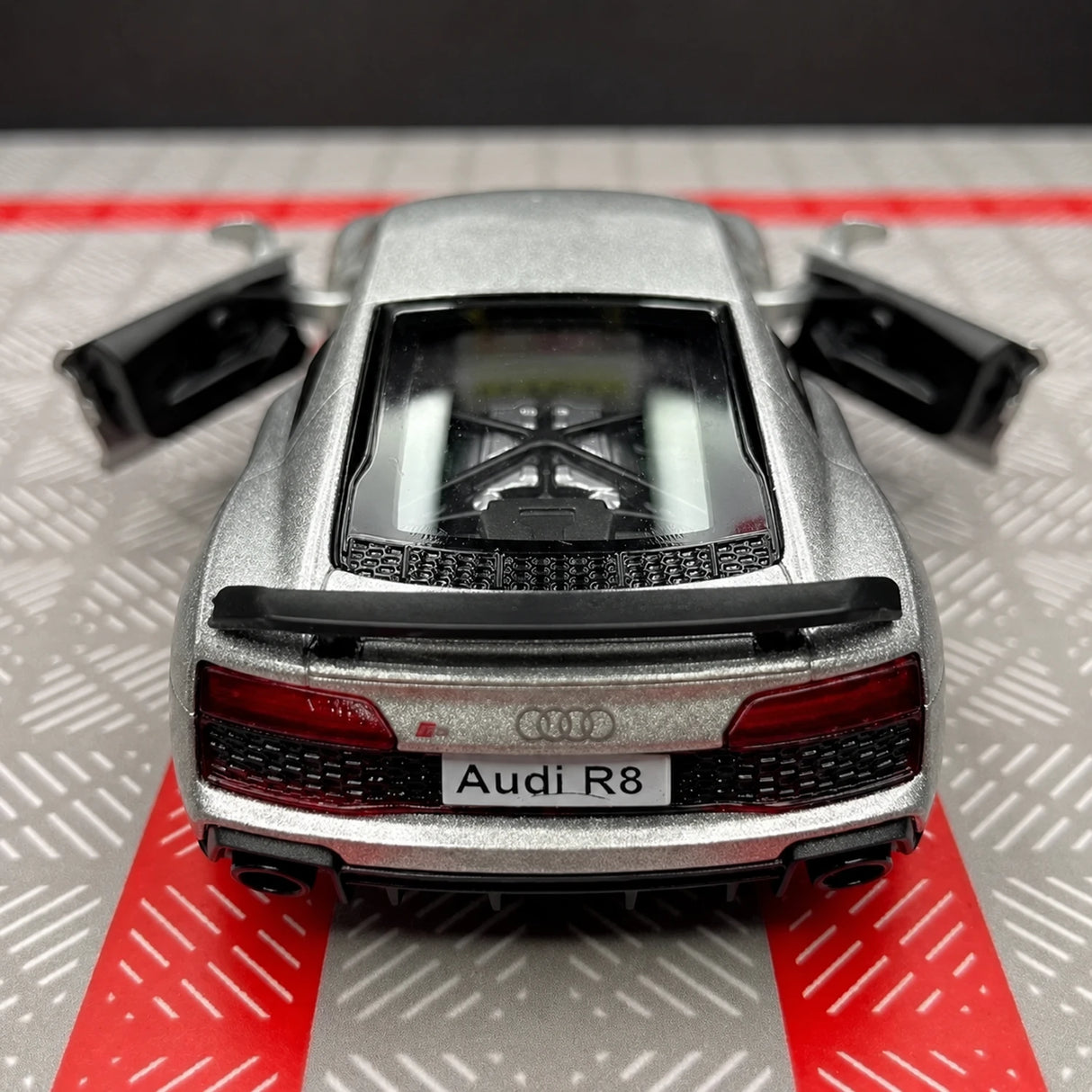 Audi 2016 R8 فضي 1:36 – نموذج عرض معدني مصبوب
