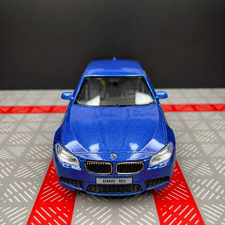 BMW 2012 F10 M5 أزرق 1:36 – نموذج عرض معدني مصبوب