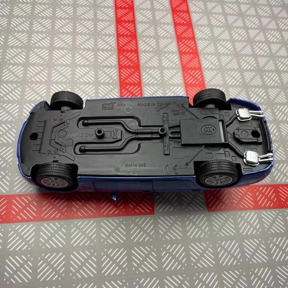 [TOY] 1:36 BMW 2012 F10 M5 Blue Model Car Die-Cast