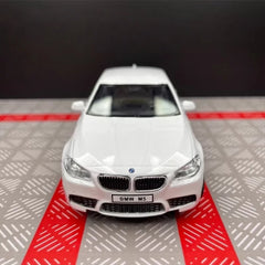 [TOY] 1:36 BMW 2012 F10 M5 White Model Car Die-Cast